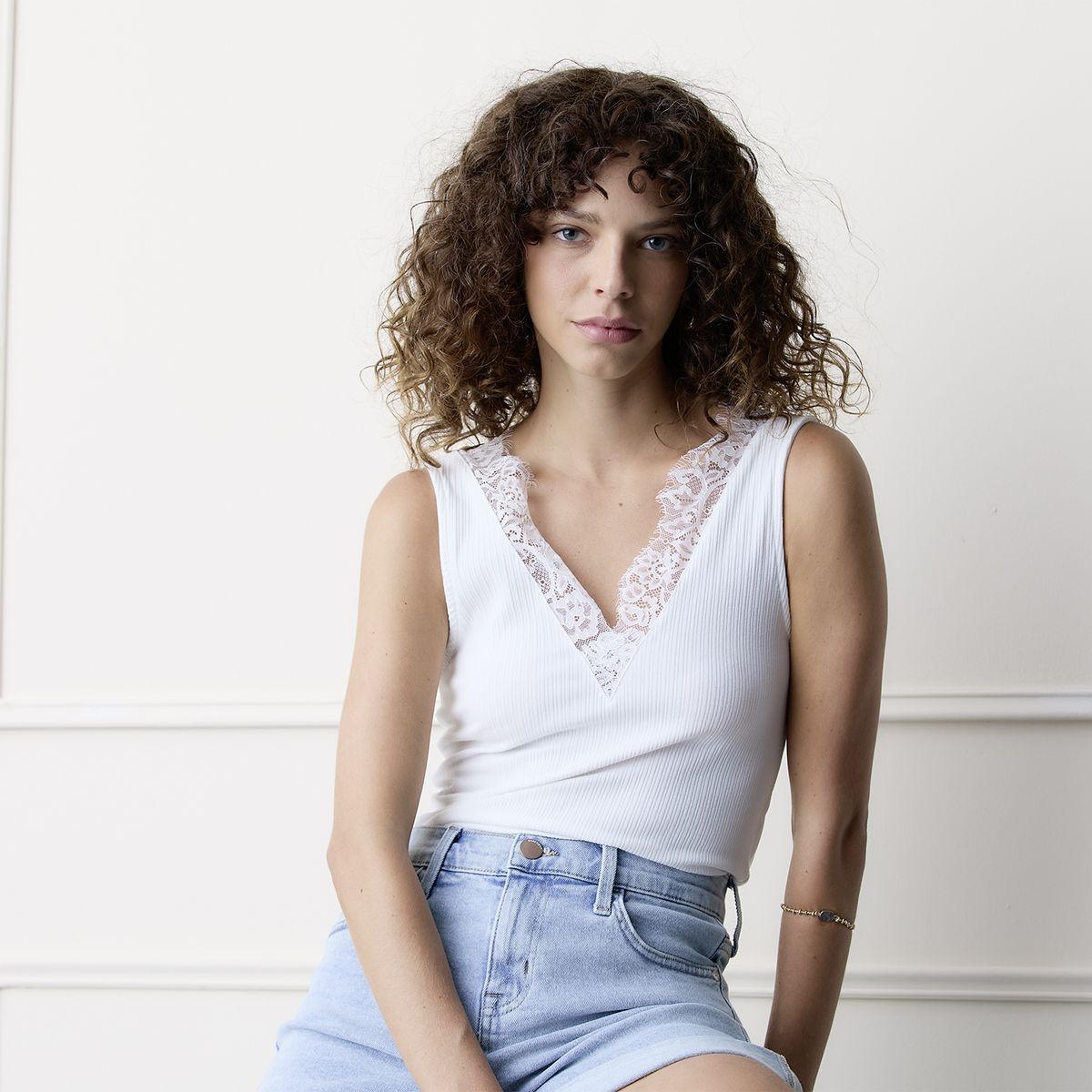 BASEMENT - Polera Encaje Mujer Basement