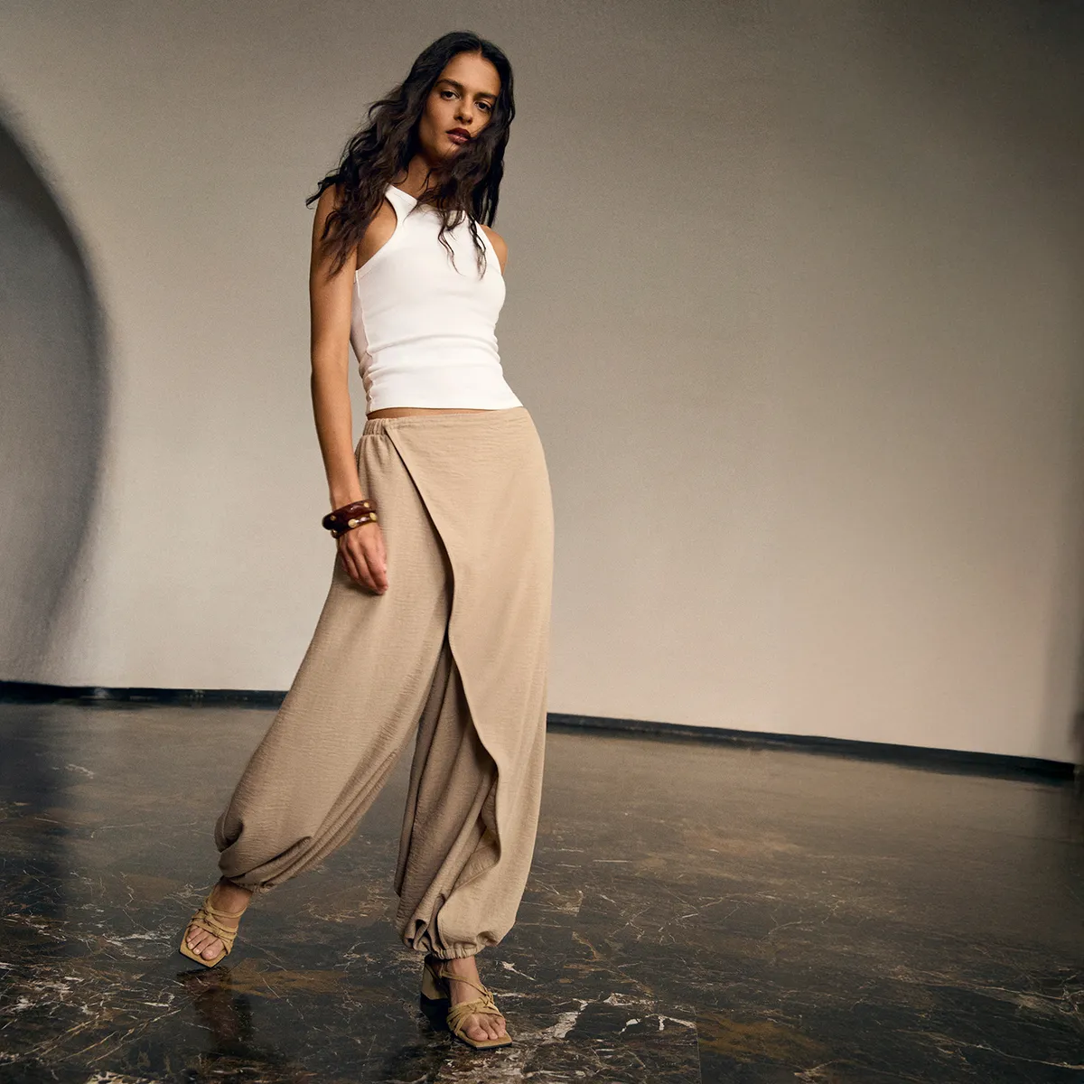 BASEMENT - Pantalón Balloon Mujer Basement