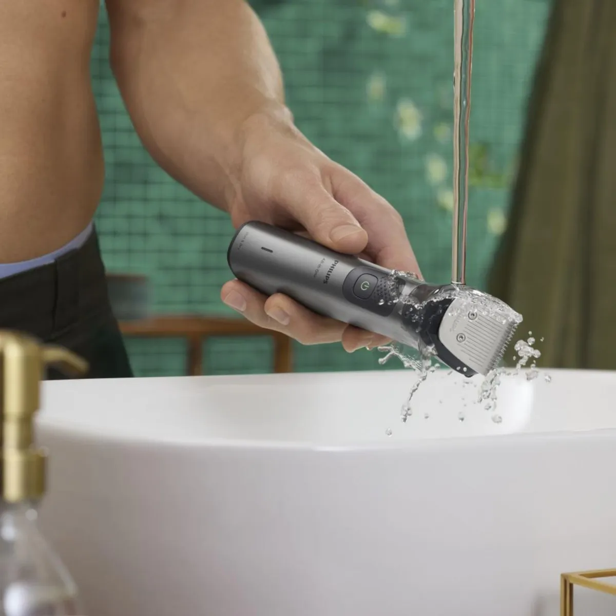 PHILIPS - Afeitadora All-In-One Serie 7000 MG7935/15 15 En 1 Philips