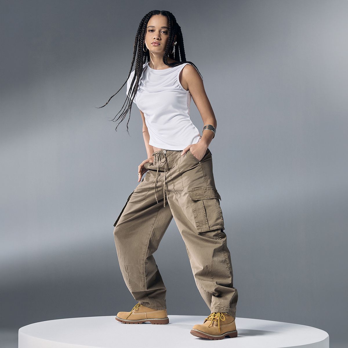 AMERICANINO - Jeans Cargo Parachute Tiro Medio Mujer Americanino