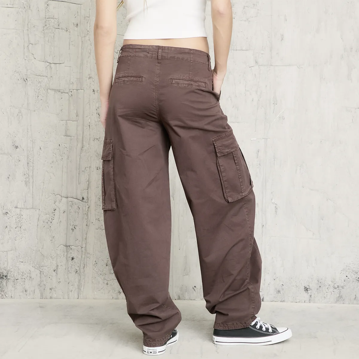 AMERICANINO - Pantalón Cargo Parachute Tiro Medio Mujer Americanino