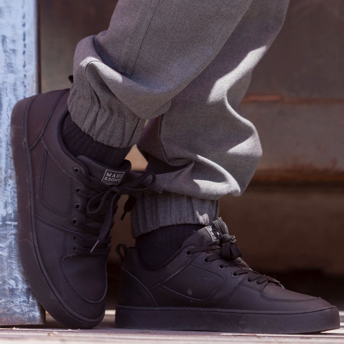 MAUI AND SONS - Zapatilla Escolar Niño Negro (39 a 44) Maui And Sons