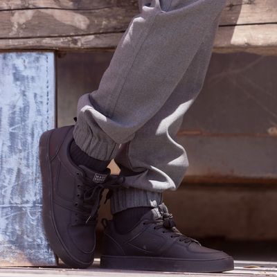 Imagen 2 del producto Zapatilla Escolar Niño Negro (39 a 44)