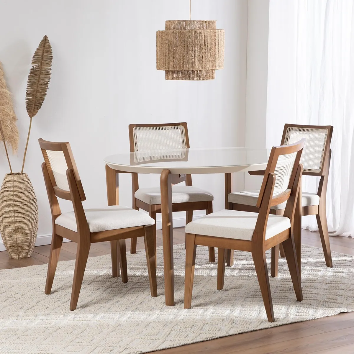 DECOCASA - Comedor Donatella Red 115 + 4 Sillas Sag Decocasa