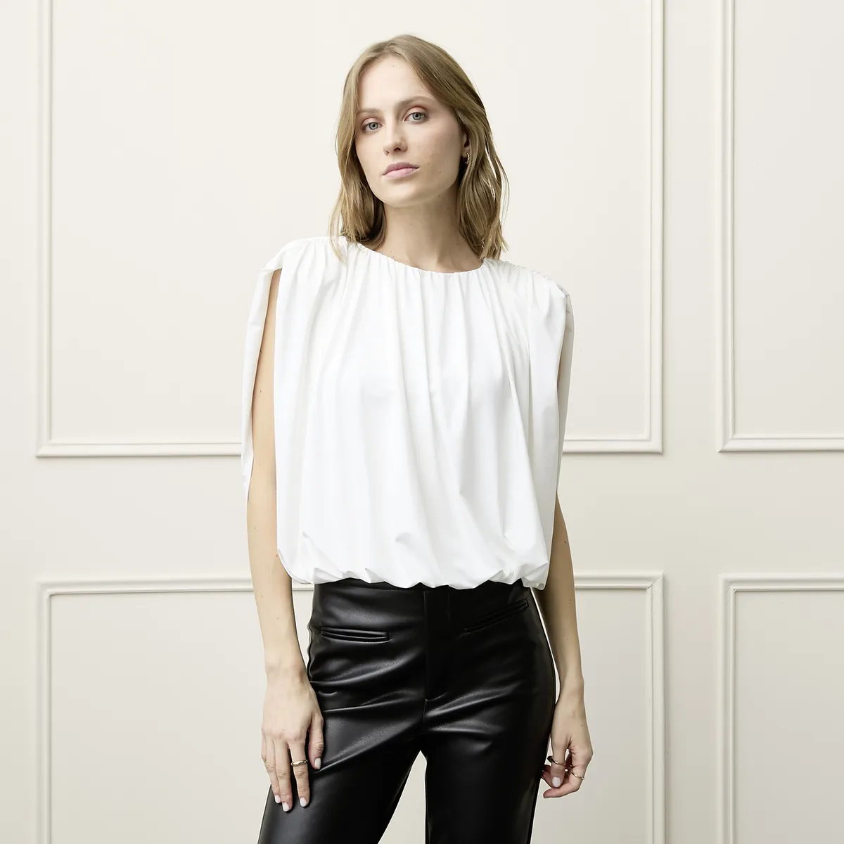 BASEMENT - Polera Hombreras Mujer Basement