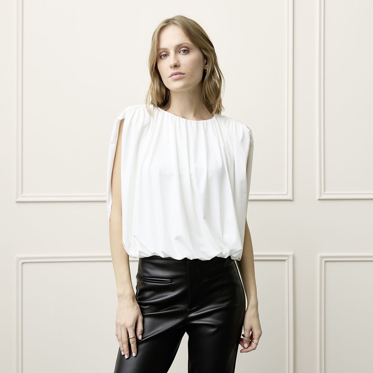 BASEMENT - Polera Hombreras Mujer Basement