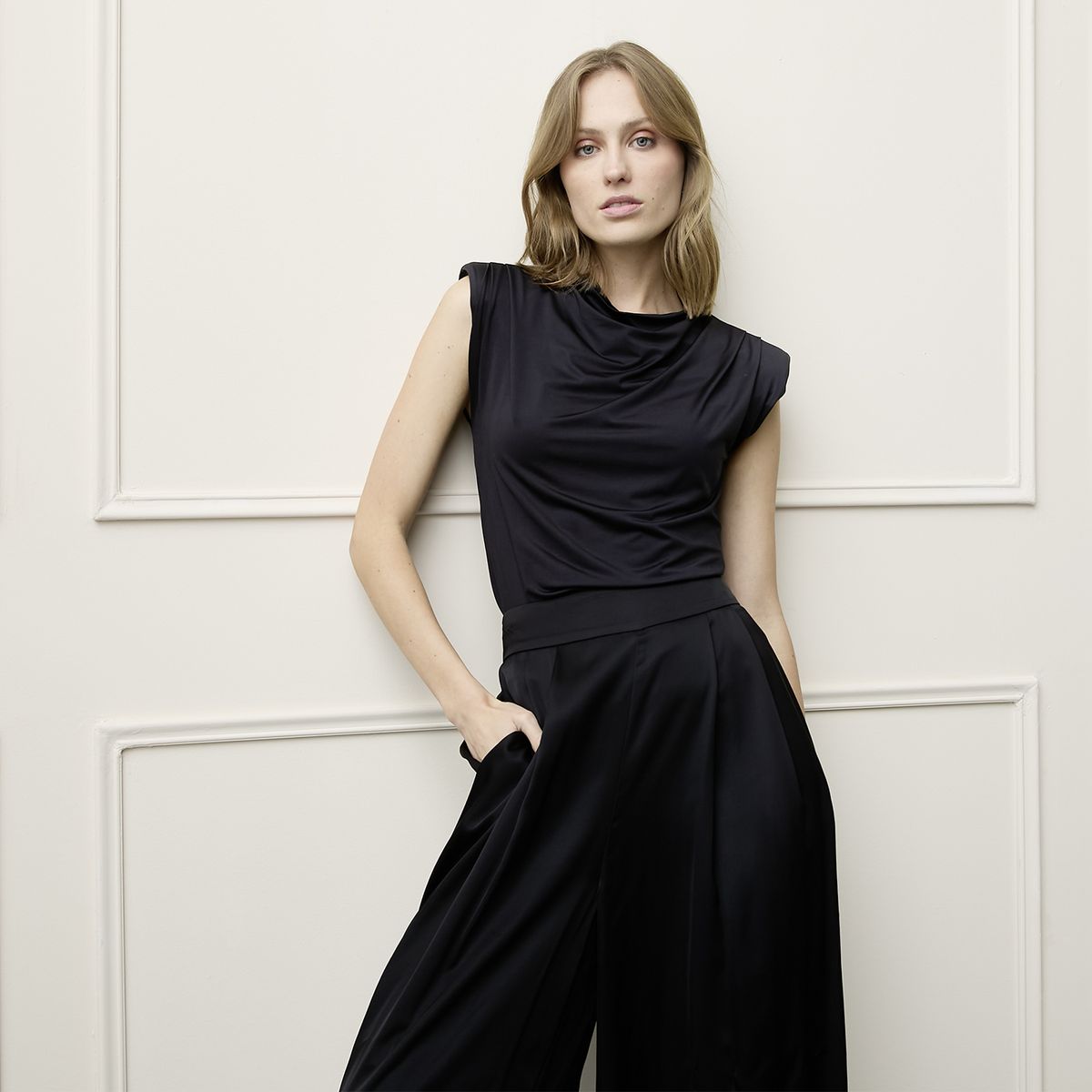 BASEMENT - Polera Hombreras Mujer Basement