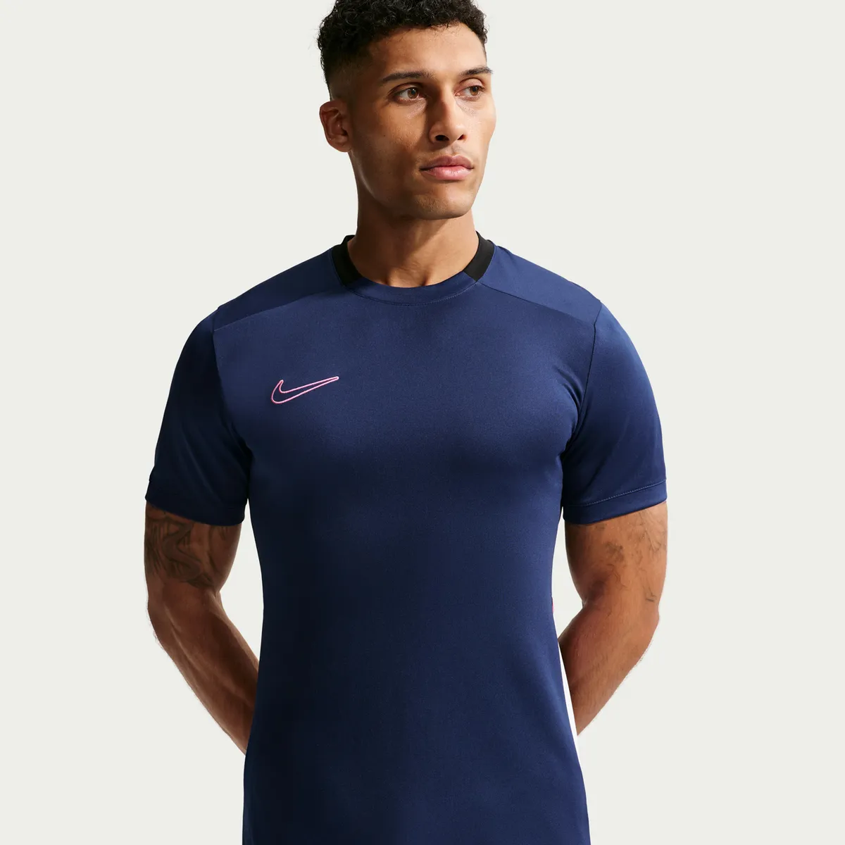 NIKE - Polera Deportiva Manga Corta Hombre Nike