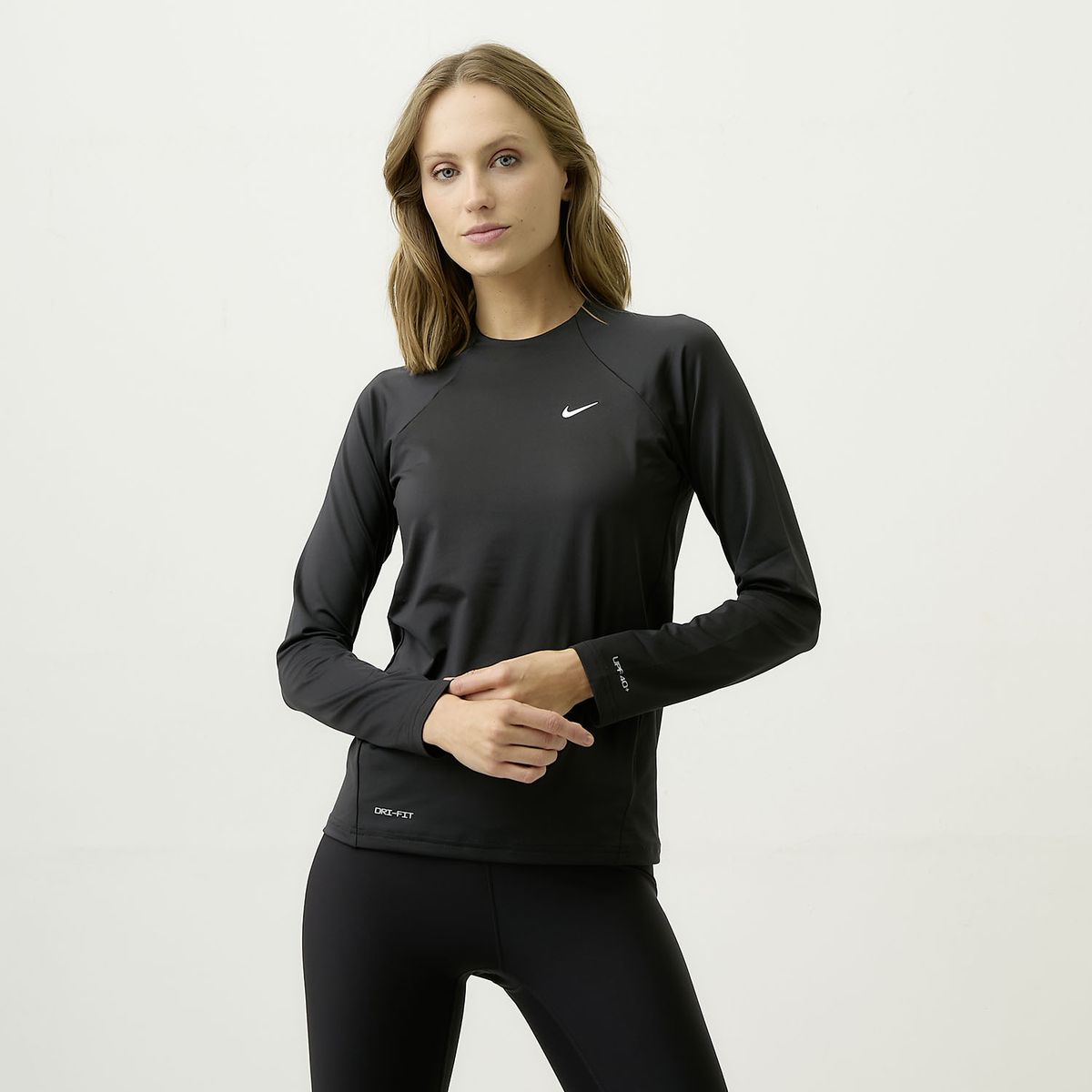 NIKE - Polera Deportiva UV Manga Larga Nike Mujer