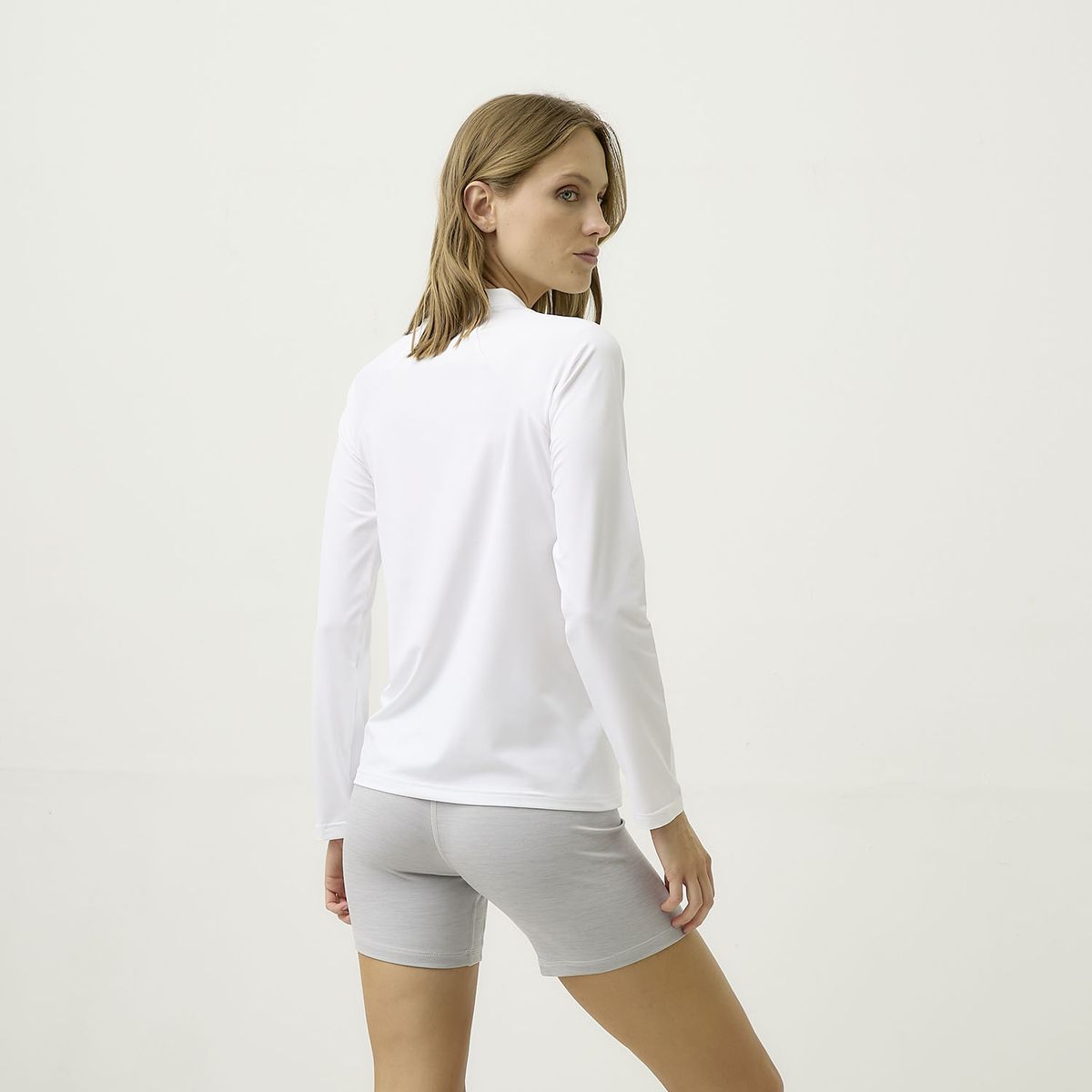 NIKE - Polera Deportiva UV Manga Larga Nike Mujer