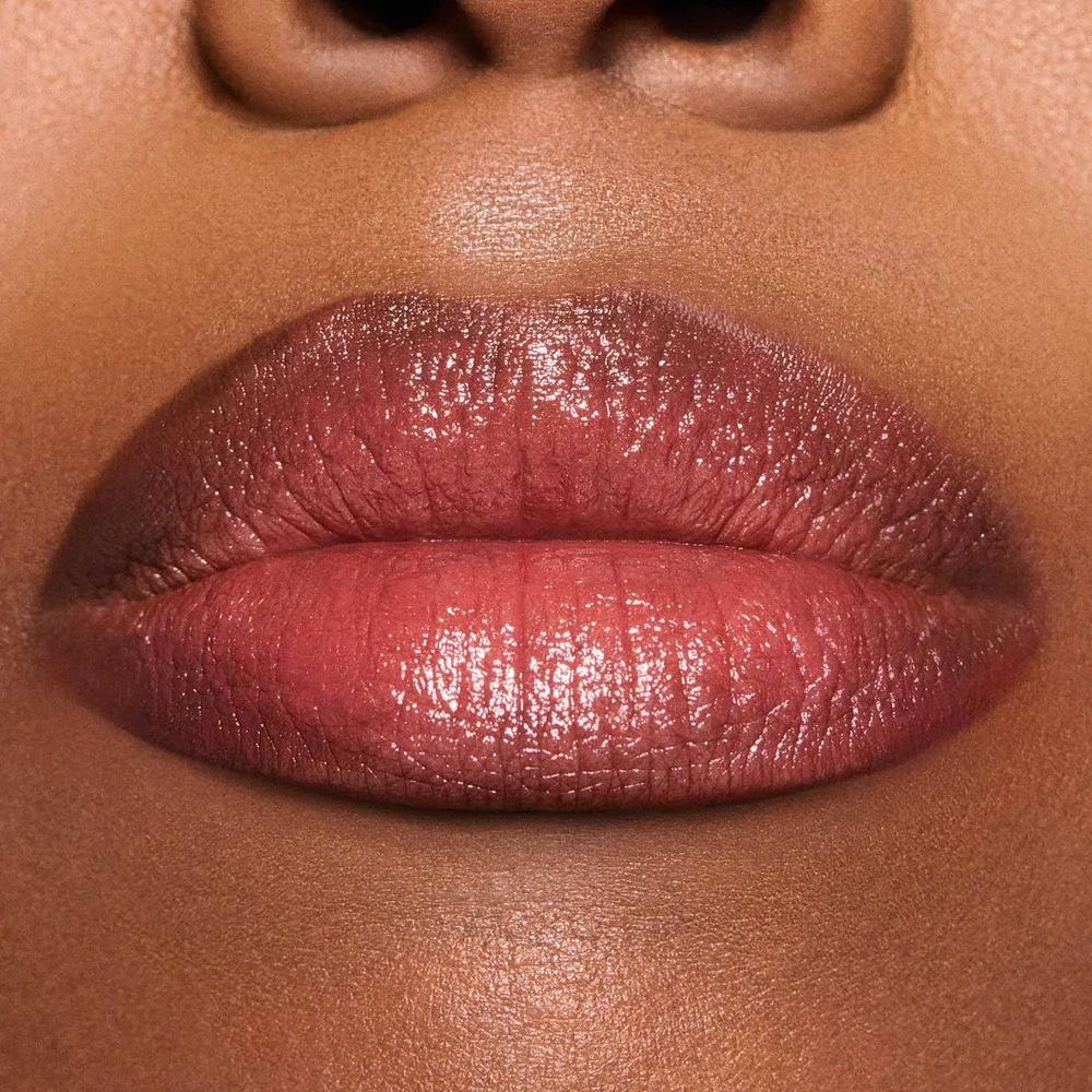 Mac Lustreglass Sheer-Shine Lipstick Kissing Strangers, foto 5