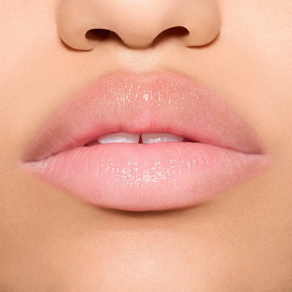 MAC Lustreglass Sheer-Shine Lipstick Surprise, foto 3