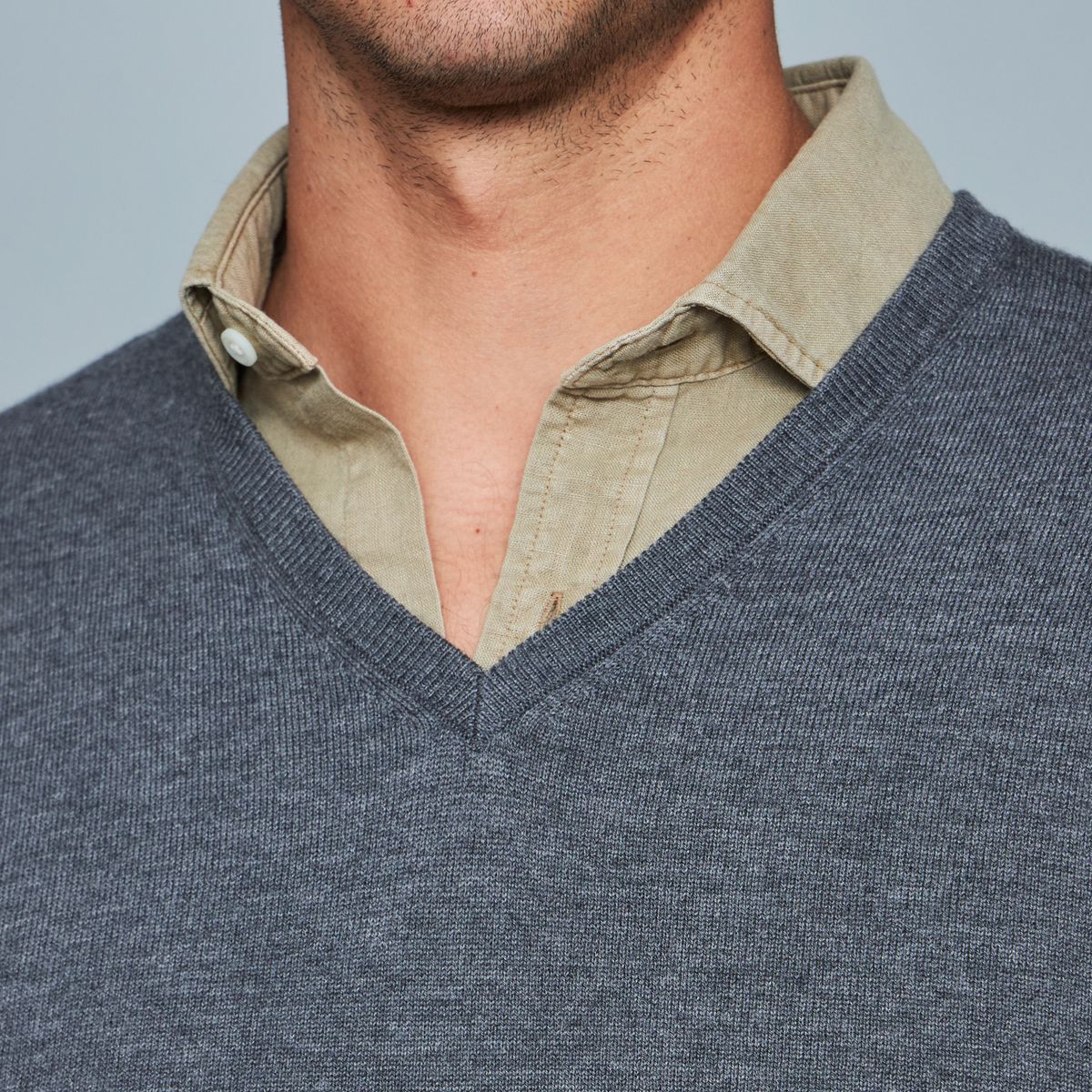 SAVILLE ROW - Sweater Liso Cuello V Lana Merino Saville Row