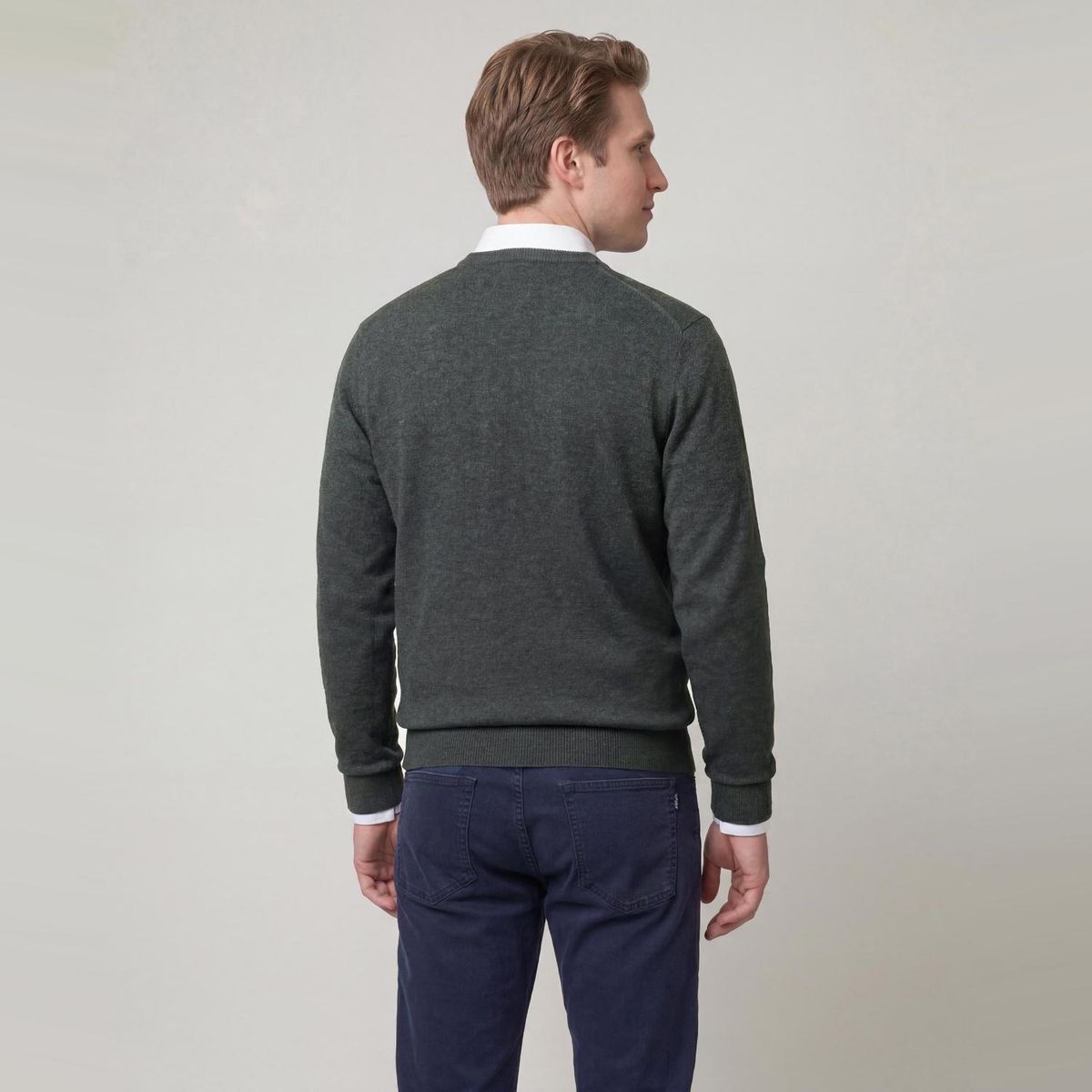 SAVILLE ROW - Sweater Liso Cuello V Lana Merino Saville Row