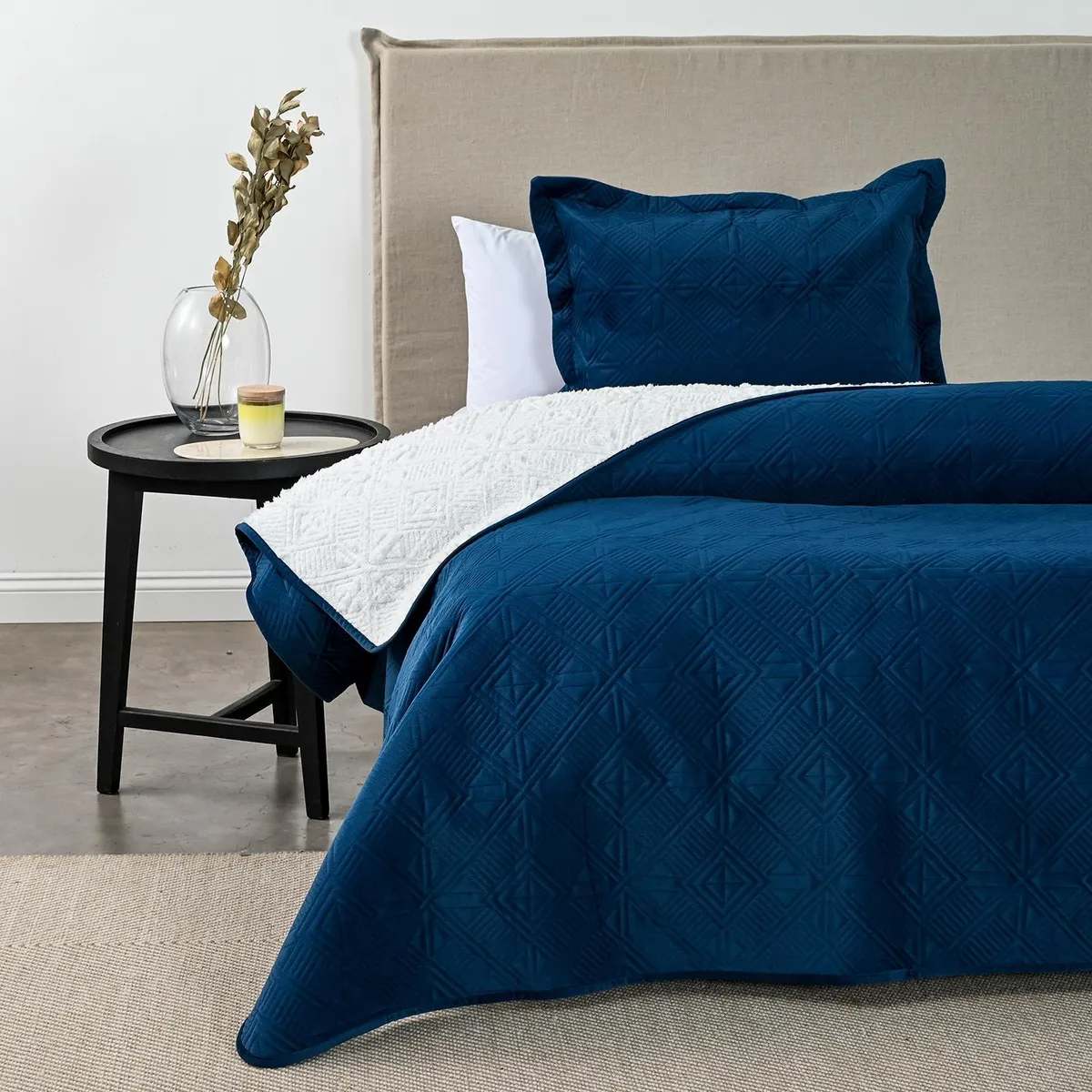 AMERICAN FAMILY - Cubrecama Velvet Sherpa American Family