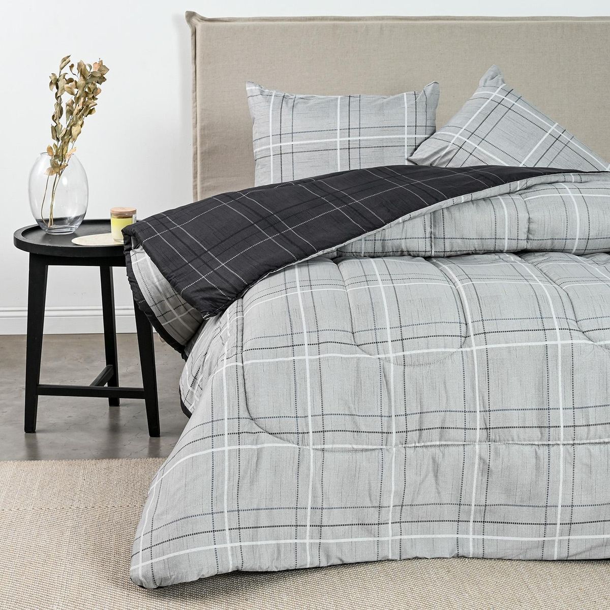  - Plumón Estampado Reversible Cuadra American Family