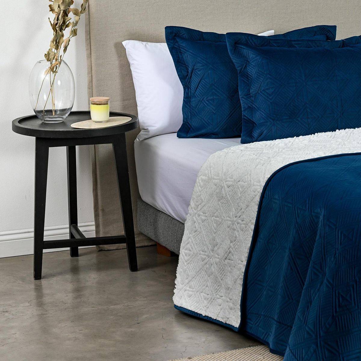 AMERICAN FAMILY - Cubrecama Velvet Sherpa American Family