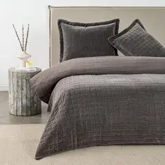 ROYAL SUPREME - Quilt King Velvet Taupe Cannon