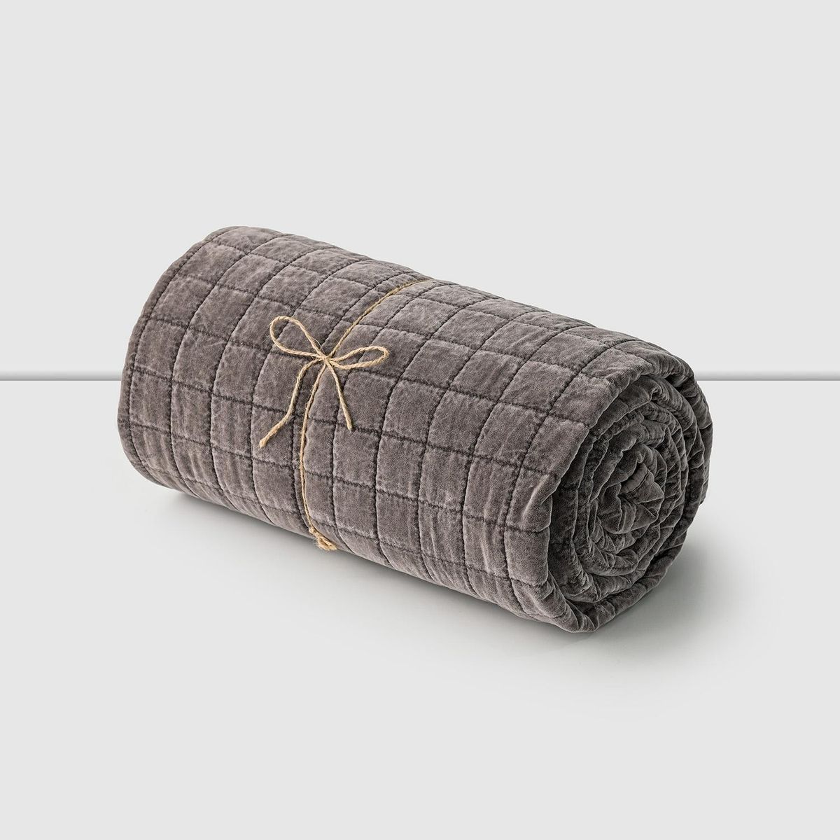 ROYAL SUPREME - Quilt King Velvet Taupe Cannon Royal Supreme