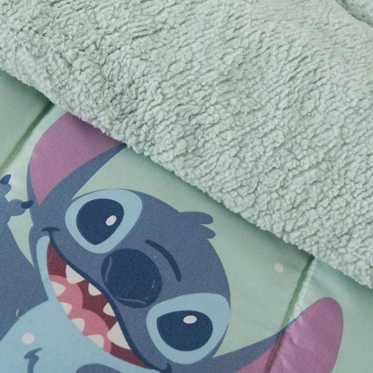 DISNEY - Plumón Sherpa 1.5 Plazas Stitch Disney