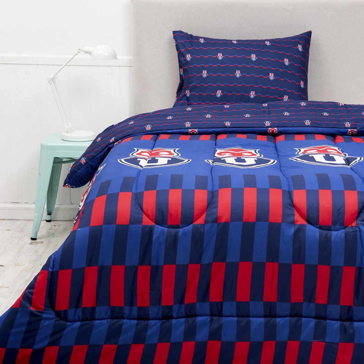 U DE CHILE - Plumón 1.5 Plazas Azul U de Chile