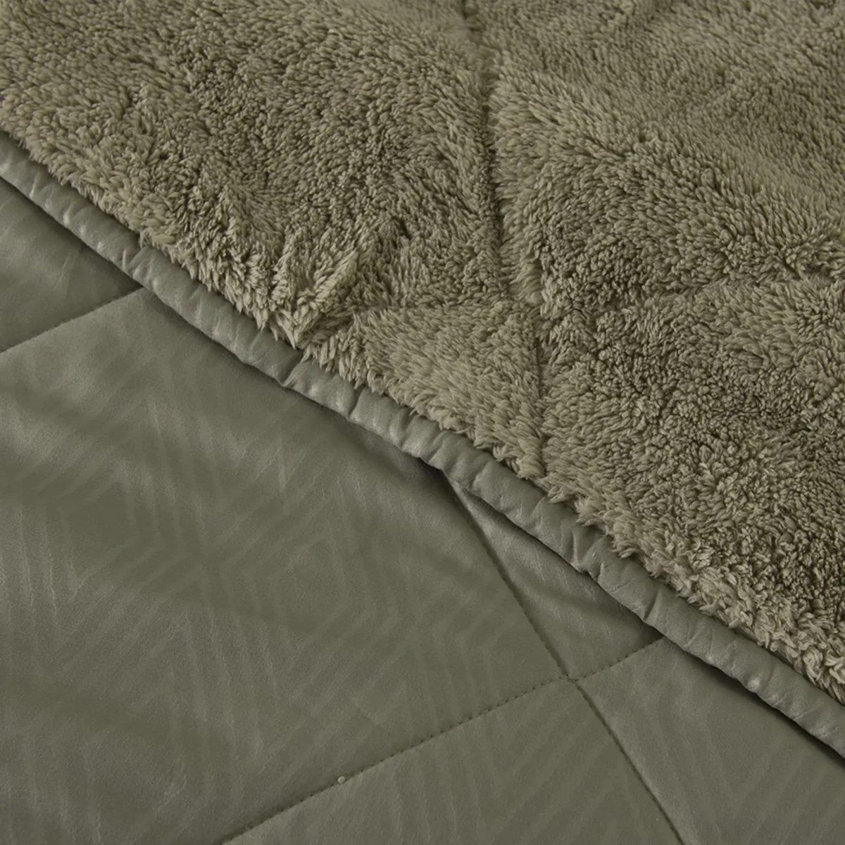 MASHINI - Plumón Emboss Sherpa 2 Plazas Verde Mashini