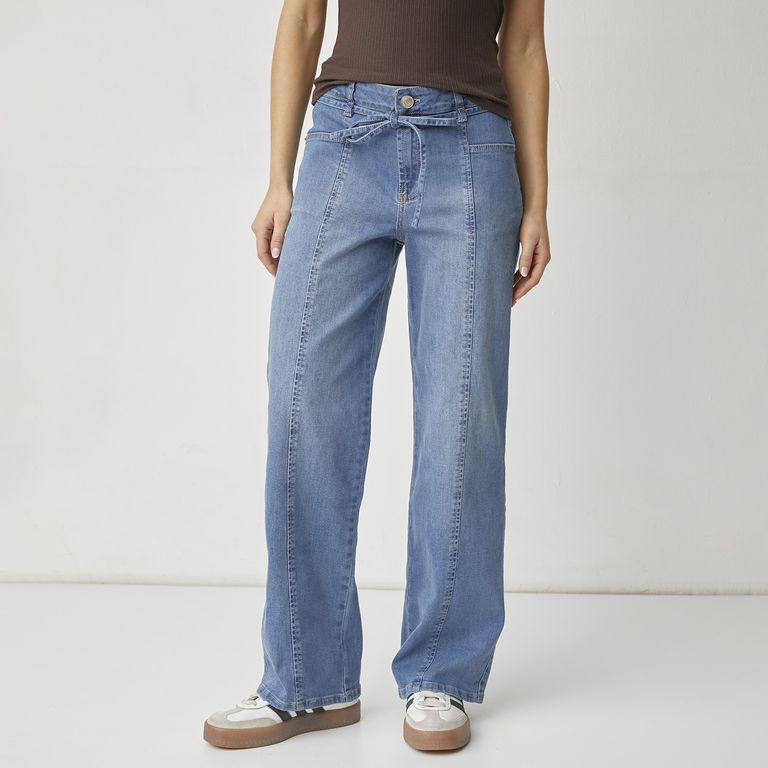 Jeans Straight Tiro Medio Mujer