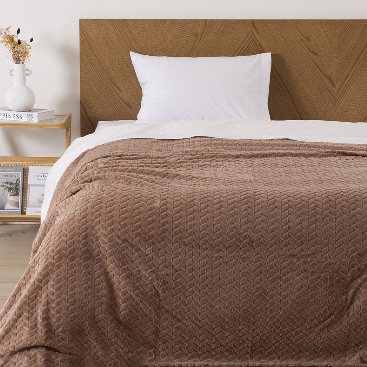 MASHINI - Frazada Jqd Flannel 1.5 Plazas Nude Mashini