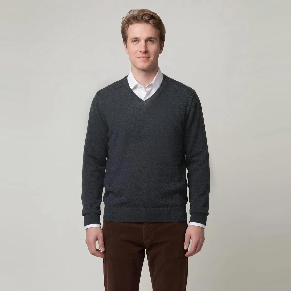 SAVILLE ROW - Sweater Liso Cuello V Manga Larga Merino Italiano Hombre Saville Row