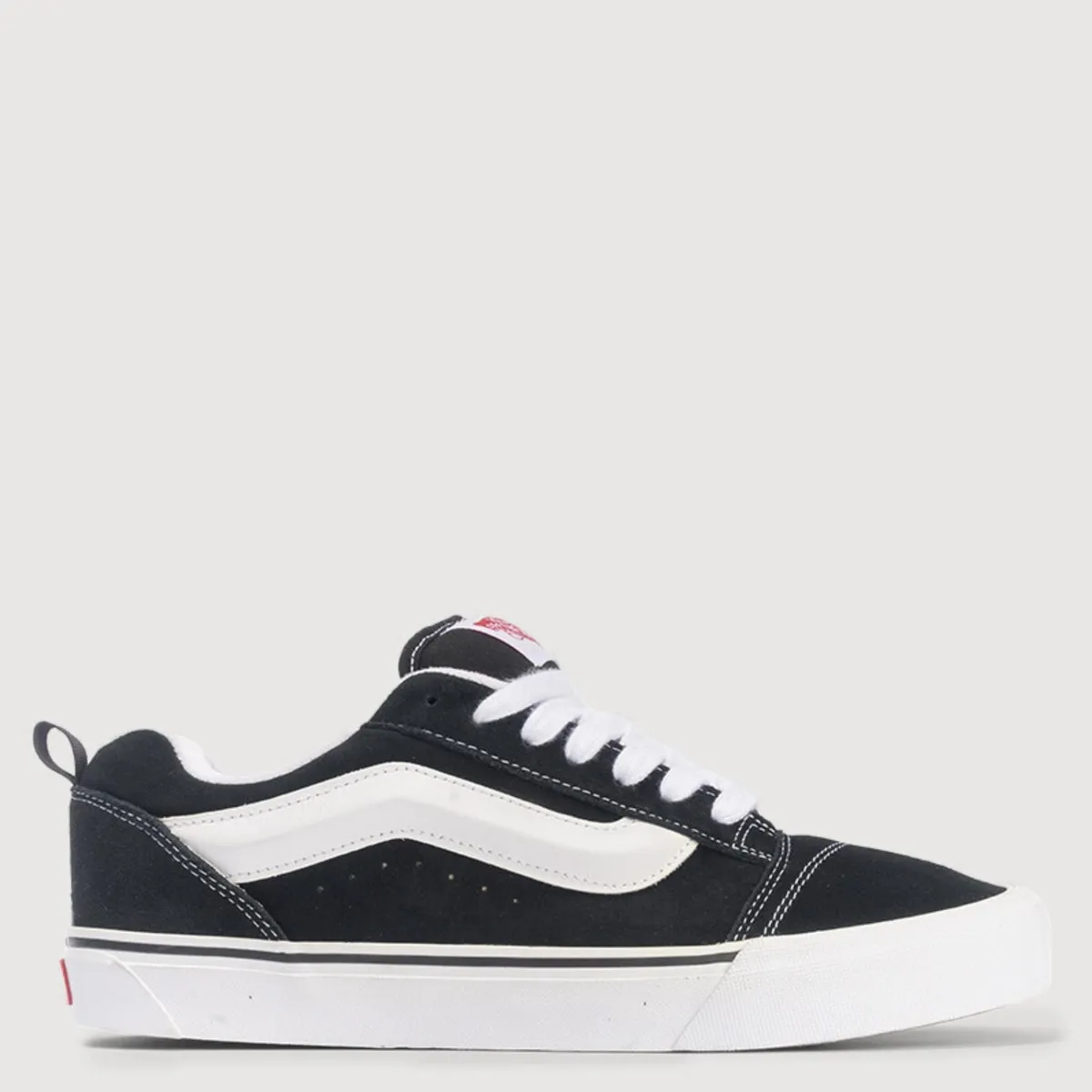 VANS - Knu Skool Zapatilla Urbana Unisex Niño Cuero Negro (34.5 a 39) Vans