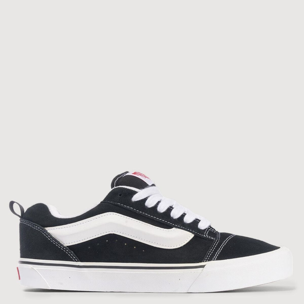 VANS - Knu Skool Zapatilla Urbana Unisex Niño Cuero Negro (34.5 a 39) Vans