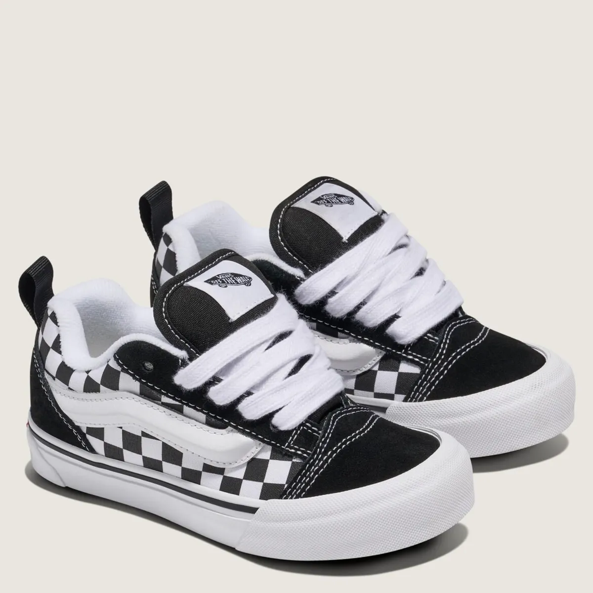 VANS - Knu Skool Zapatilla Urbana Niño Cuero Negro (34.5 a 39) Vans