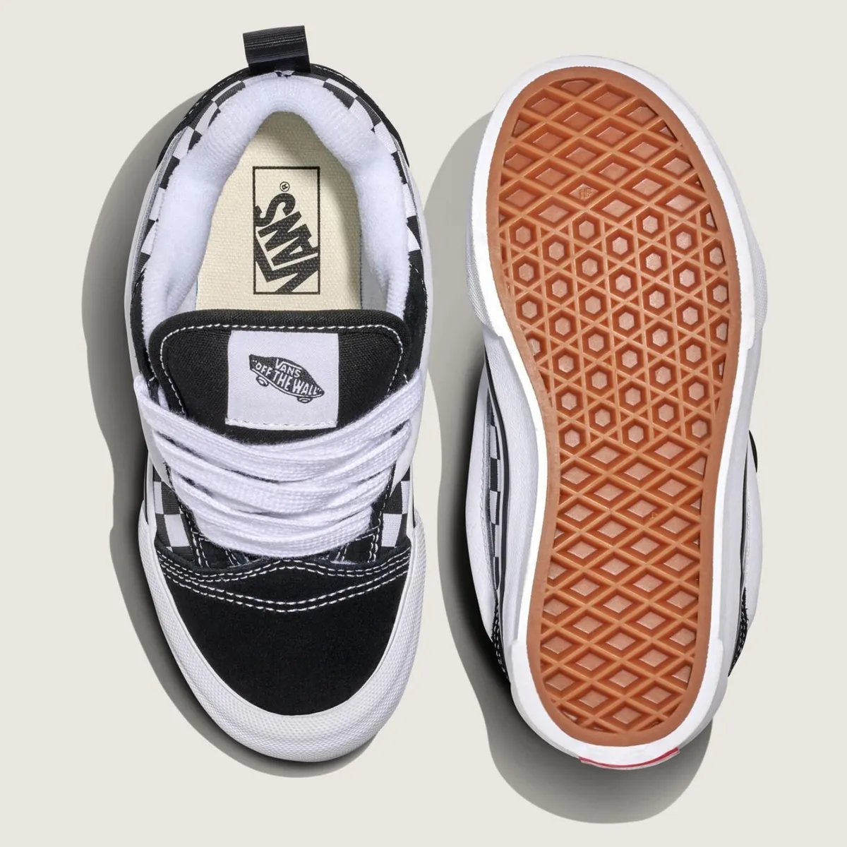 VANS - Knu Skool Zapatilla Urbana Niño Cuero Negro (34.5 a 39) Vans