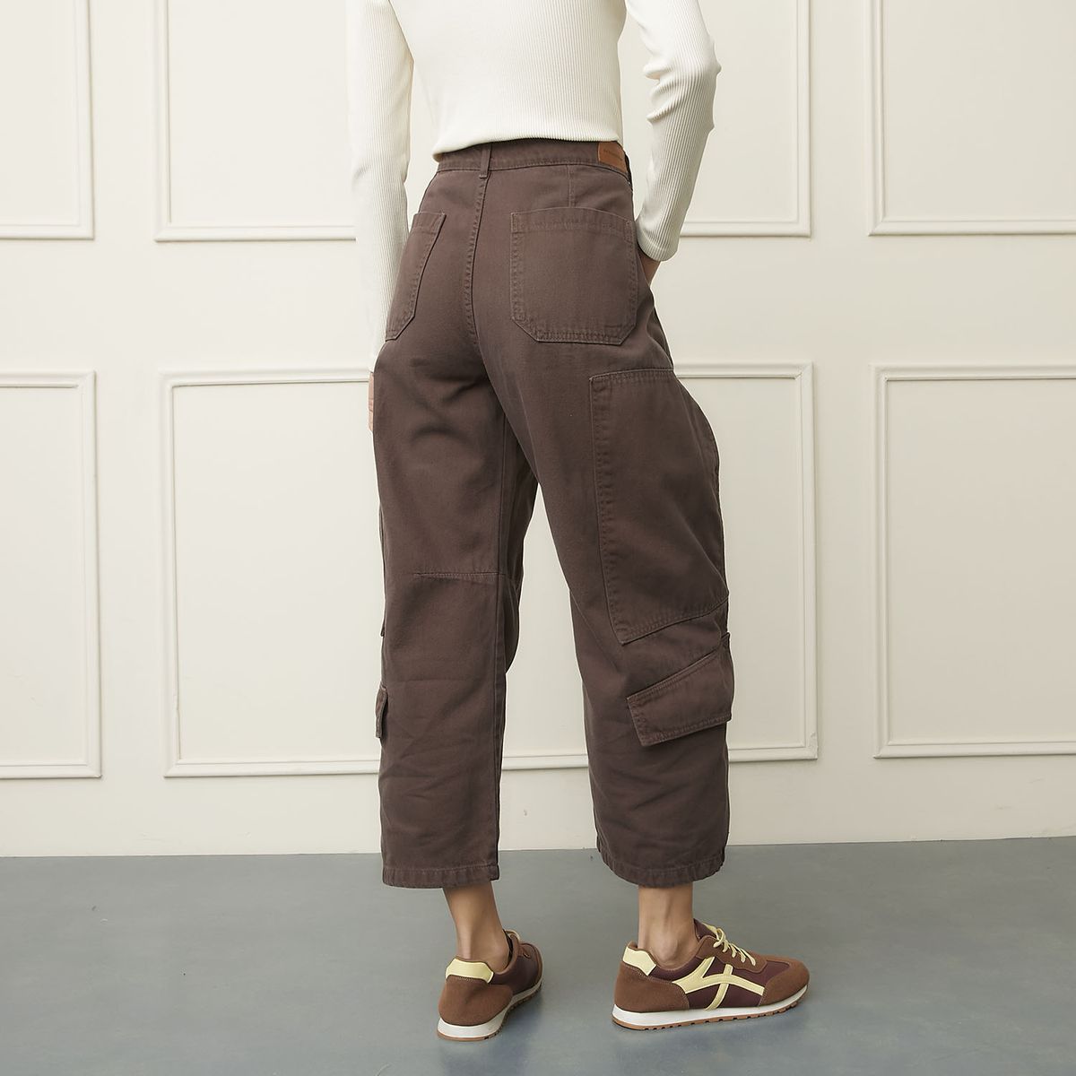 BASEMENT - Jeans Carrot Tiro Medio Mujer Basement