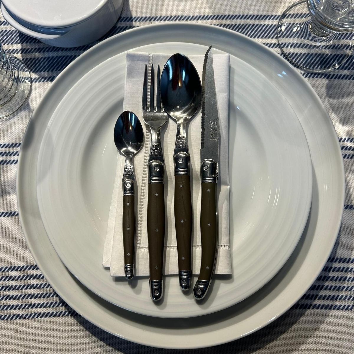 LAGUIOLE - Juego De Cubiertos 24 Piezas Pepper Laguiole