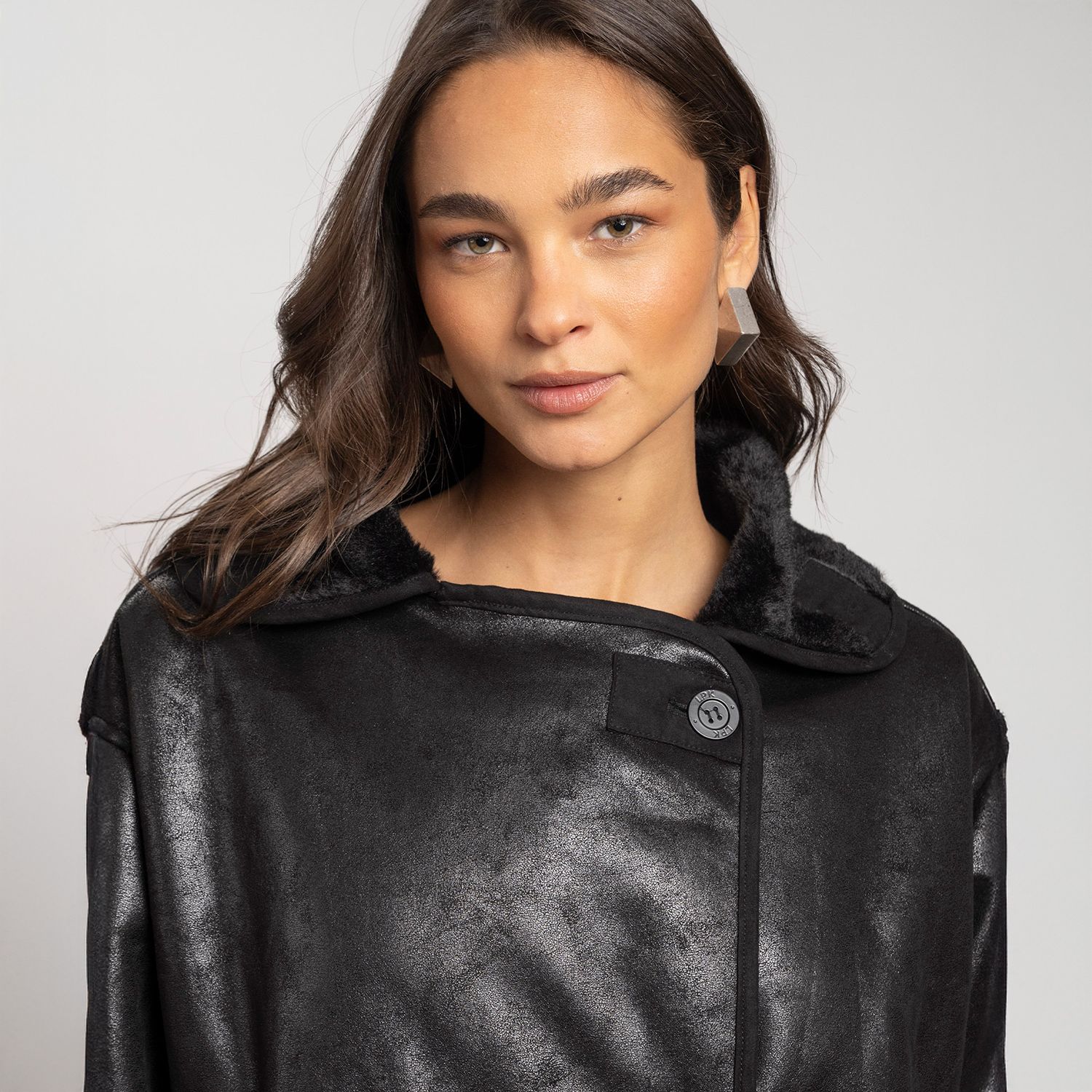 LOLITA LPK Chaqueta Consu Negro Mujer Lolita LPK | Falabella Chile