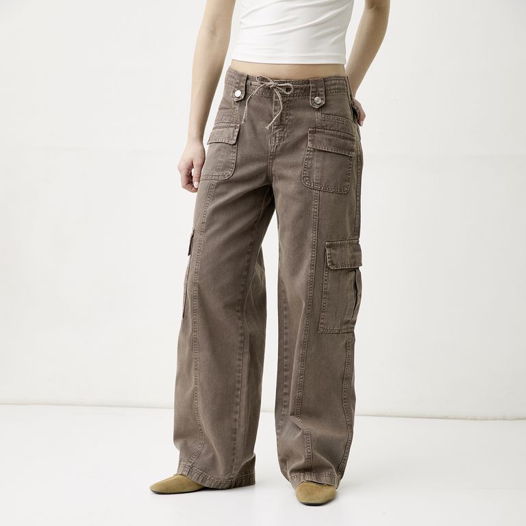 Jeans Cargo Wide Leg Tiro Medio Mujer