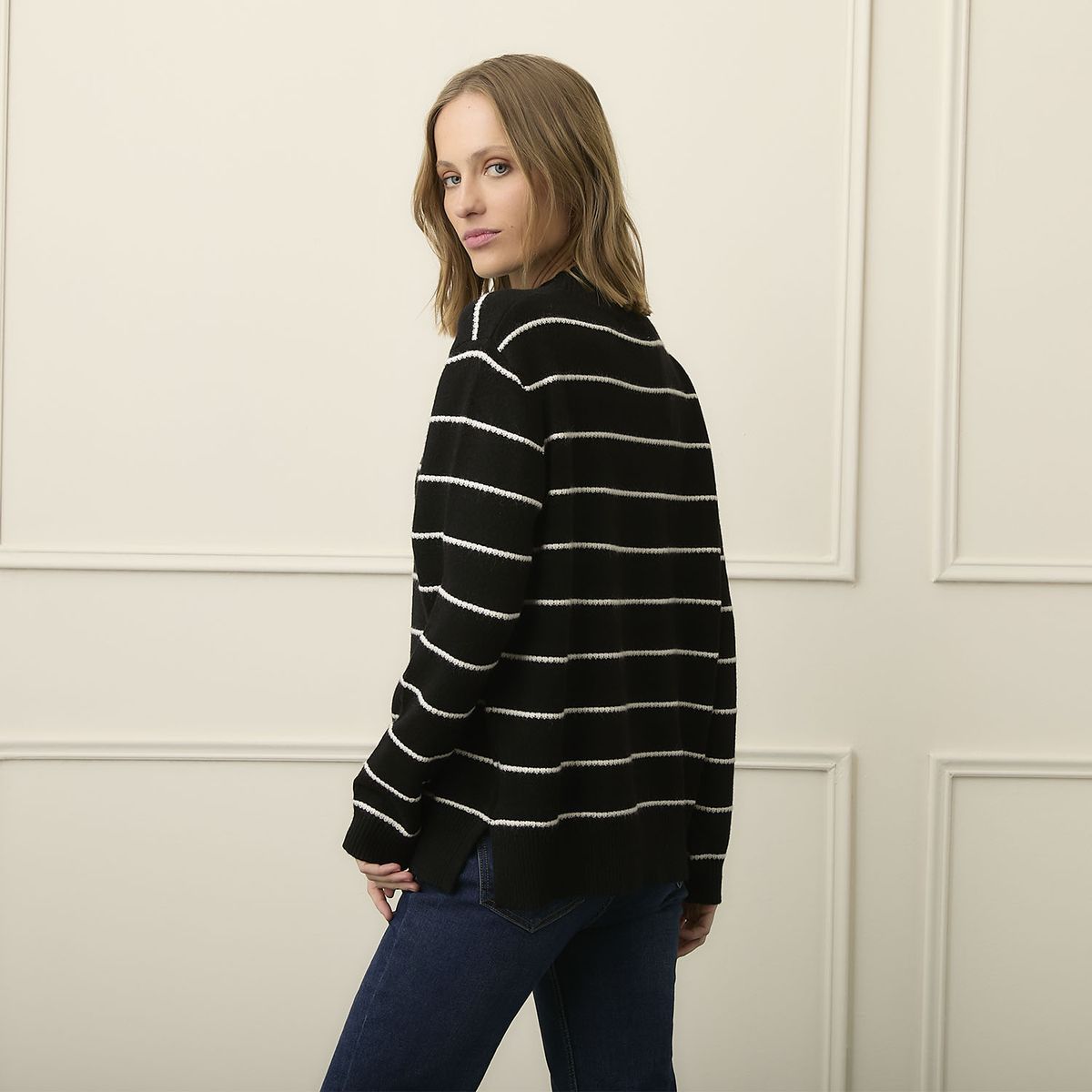 BASEMENT - Sweater Mujer Basement
