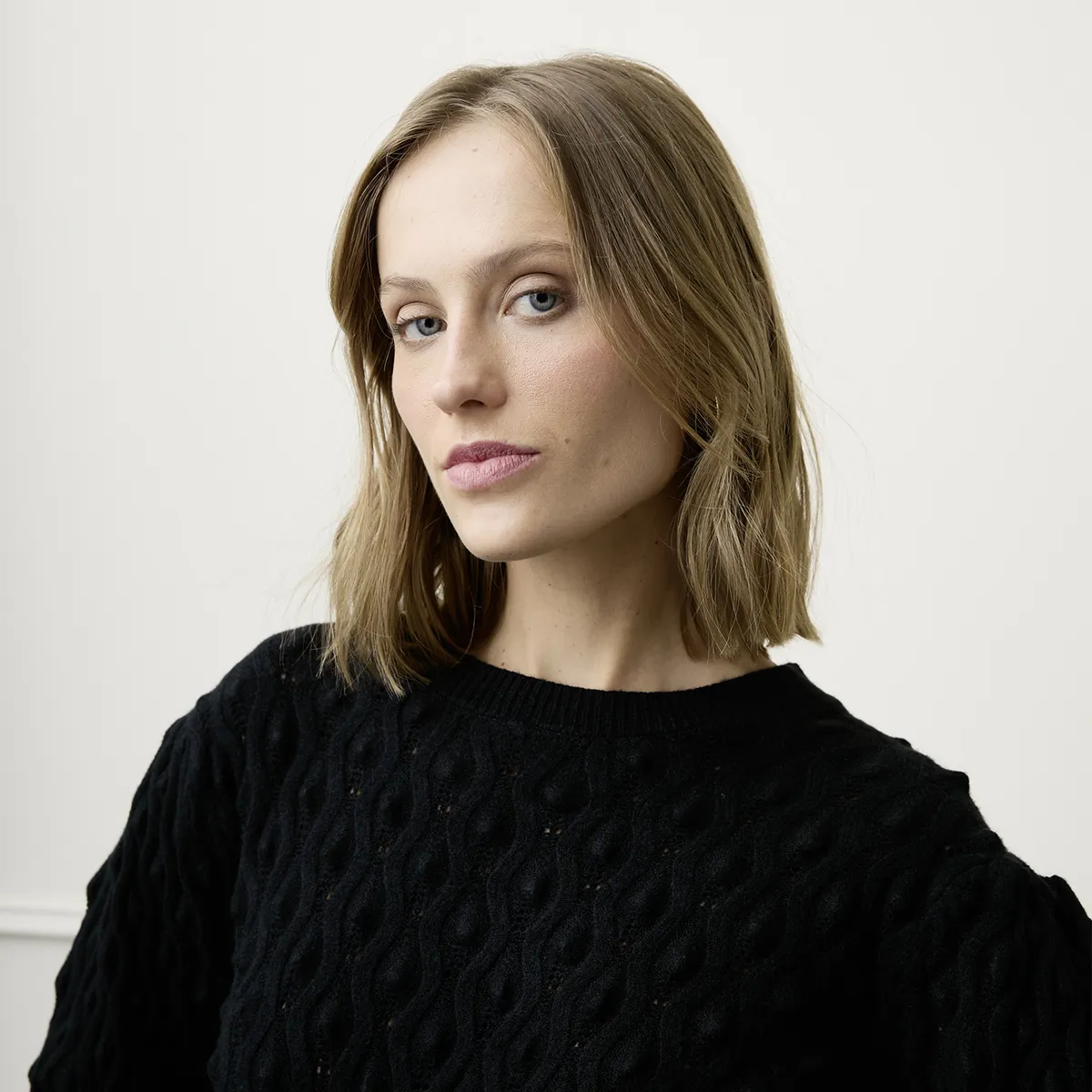 BASEMENT - Sweater Mujer Basement