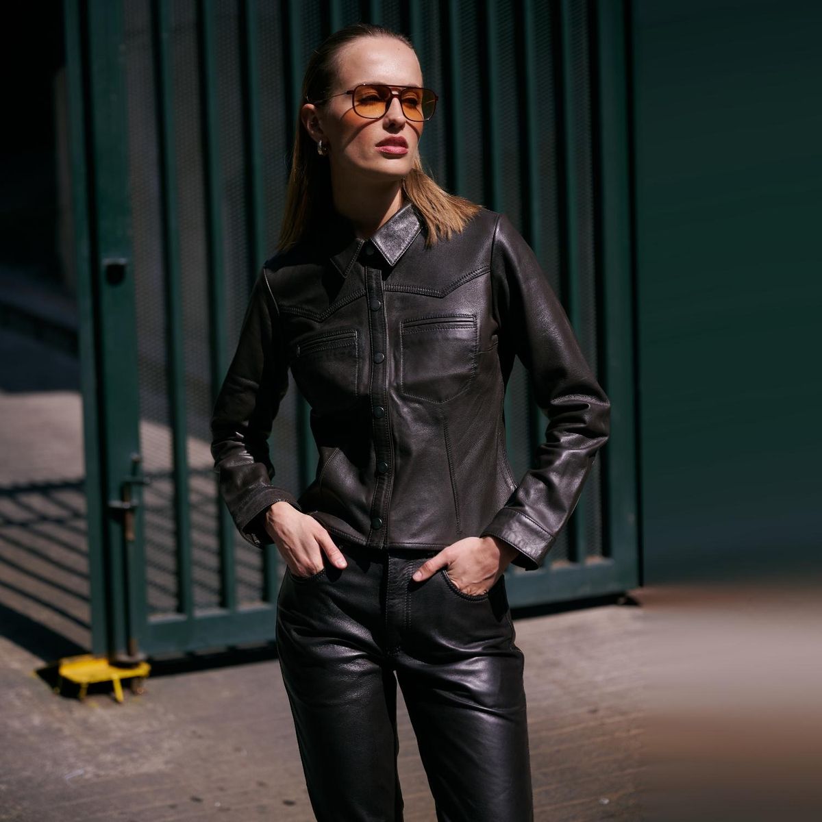 HER - Camisa Chocolate 100% Cuero Mujer Her