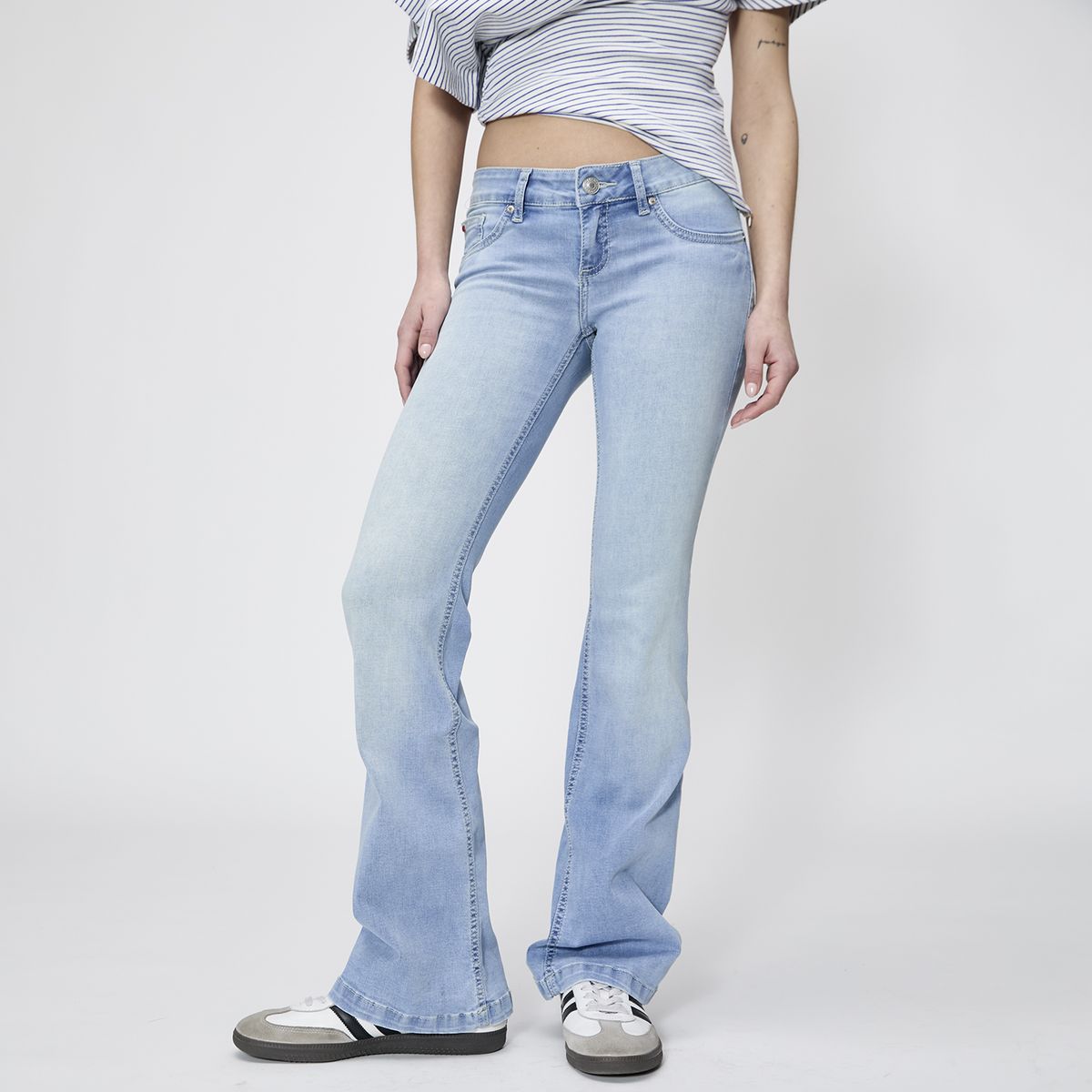AMERICANINO - Jeans Tiro Medio Flare Mujer Americanino