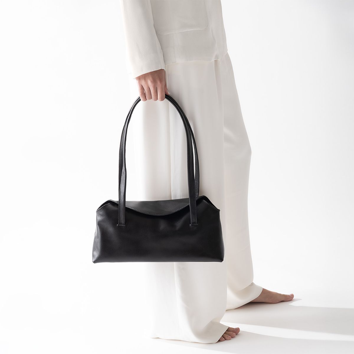 CAROLINA FLORES HANDMADE - Bolso Lou Negro 100% Cuero Carolina Flores Handmade