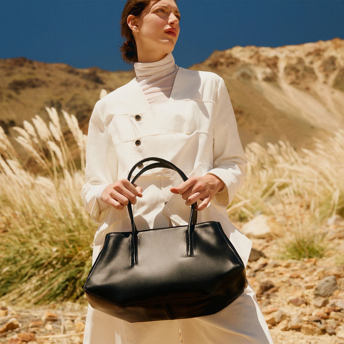 CAROLINA FLORES HANDMADE - Bolso Zoe Maxi Negro 100% Cuero Carolina Flores Handmade