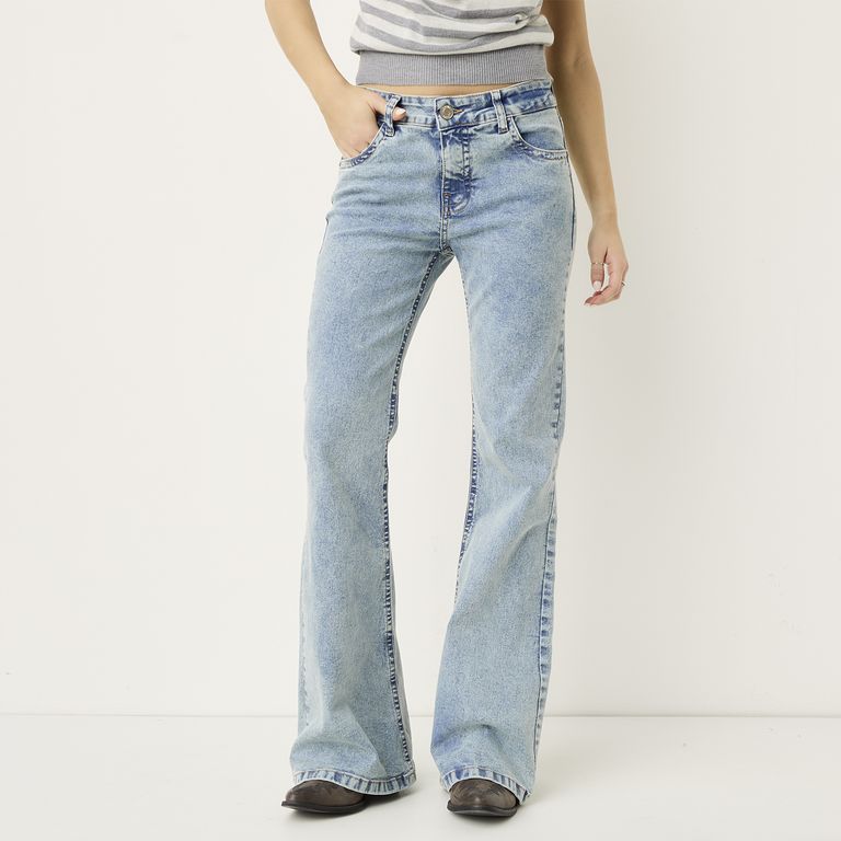Jeans Flare Tiro Medio Mujer