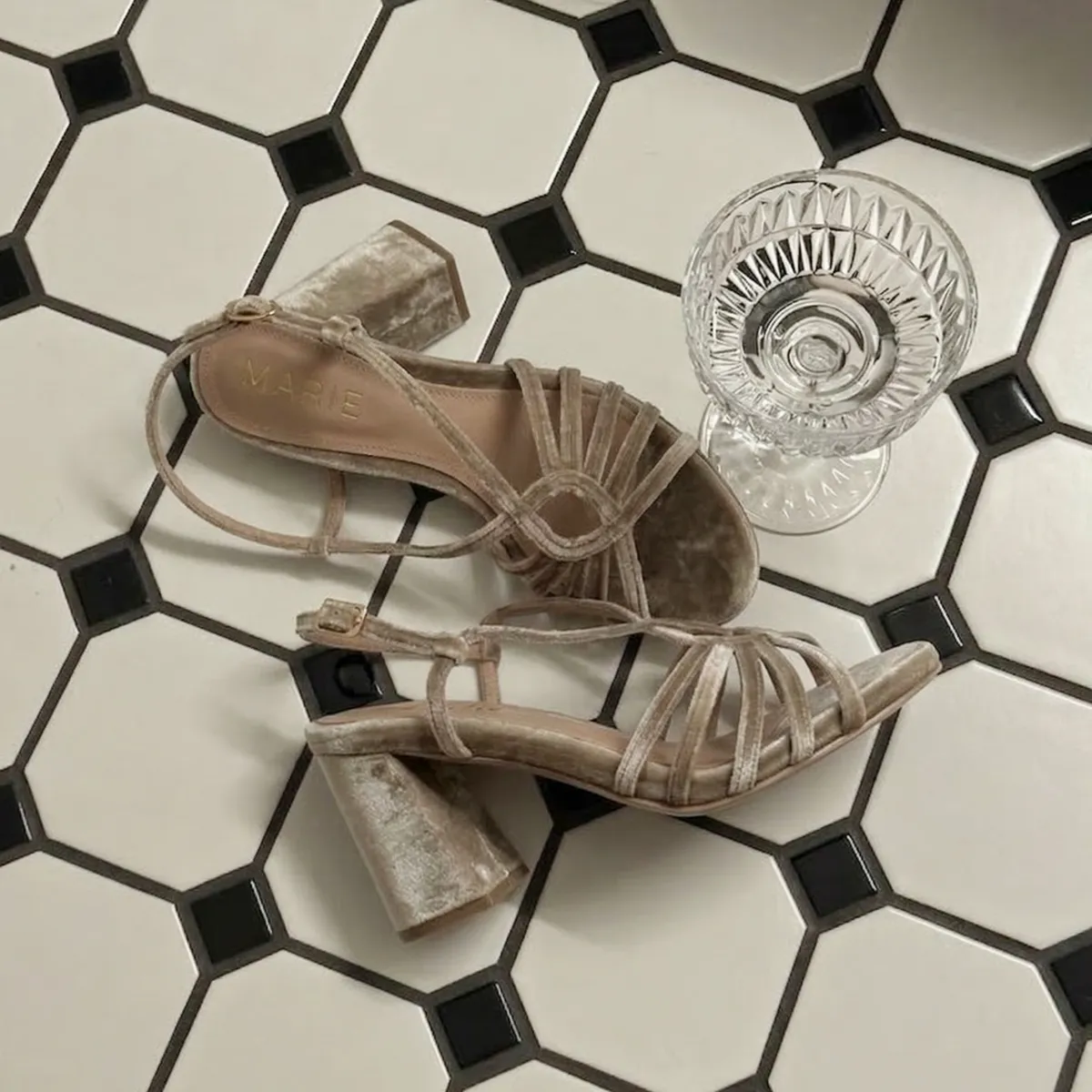 MARIE THE BRAND - Zapatos Formales Mujer Beige Marie The Brand