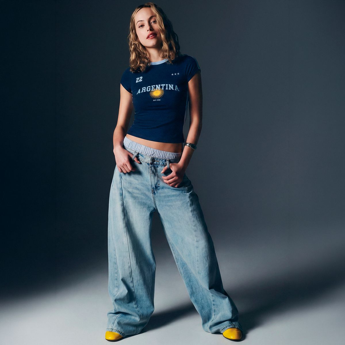 SYBILLA - Polera Mundial Fútbol Mujer Sybilla
