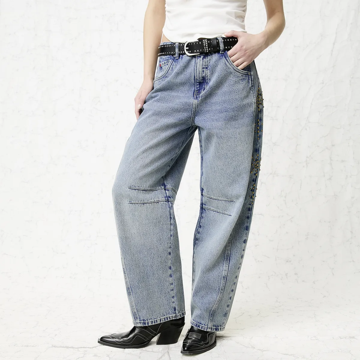 AMERICANINO - Jeans Baggy Tiro Medio Tachas Mujer Americanino