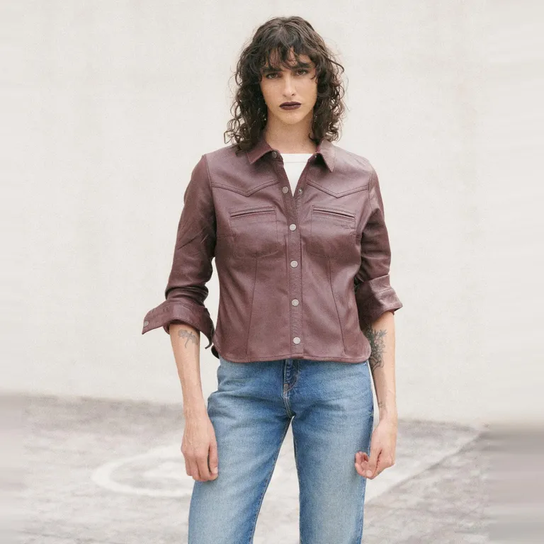 Camisa Burdeo 100% Cuero Manga Larga Mujer