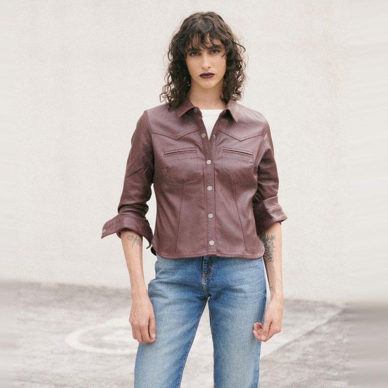 Camisa Burdeo 100% Cuero Manga Larga Mujer