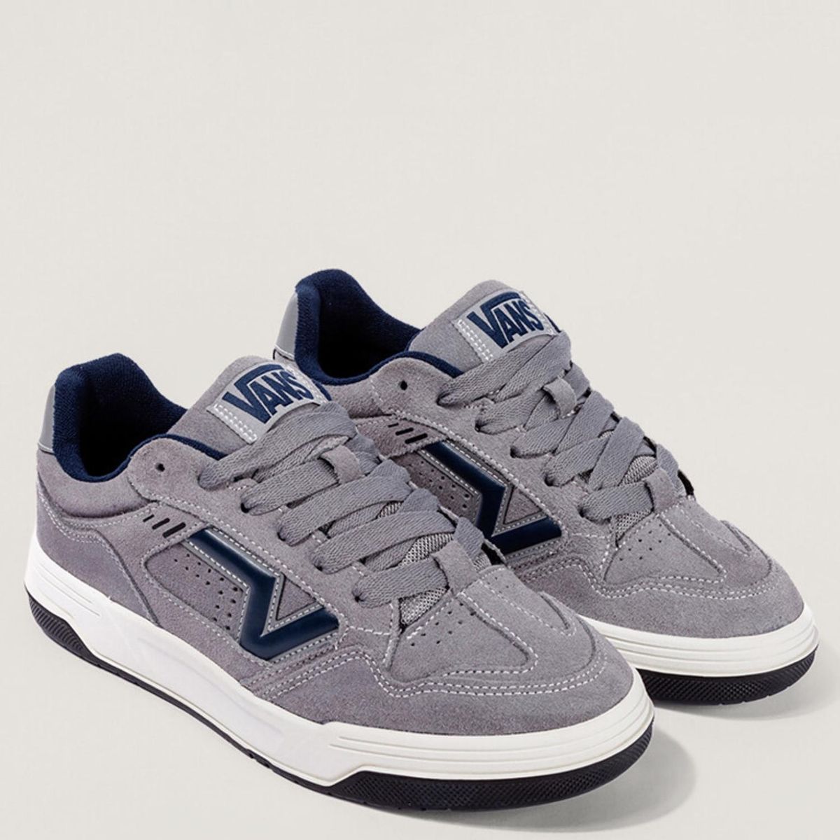 VANS - Upland Zapatilla Urbana Hombre Cuero Gris Vans